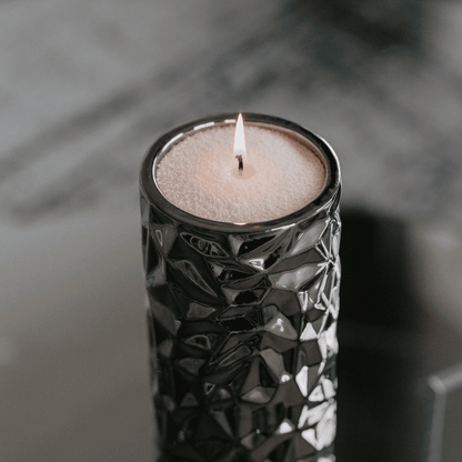 Pure vegetable wax pearls for fragrance-free home ambiance