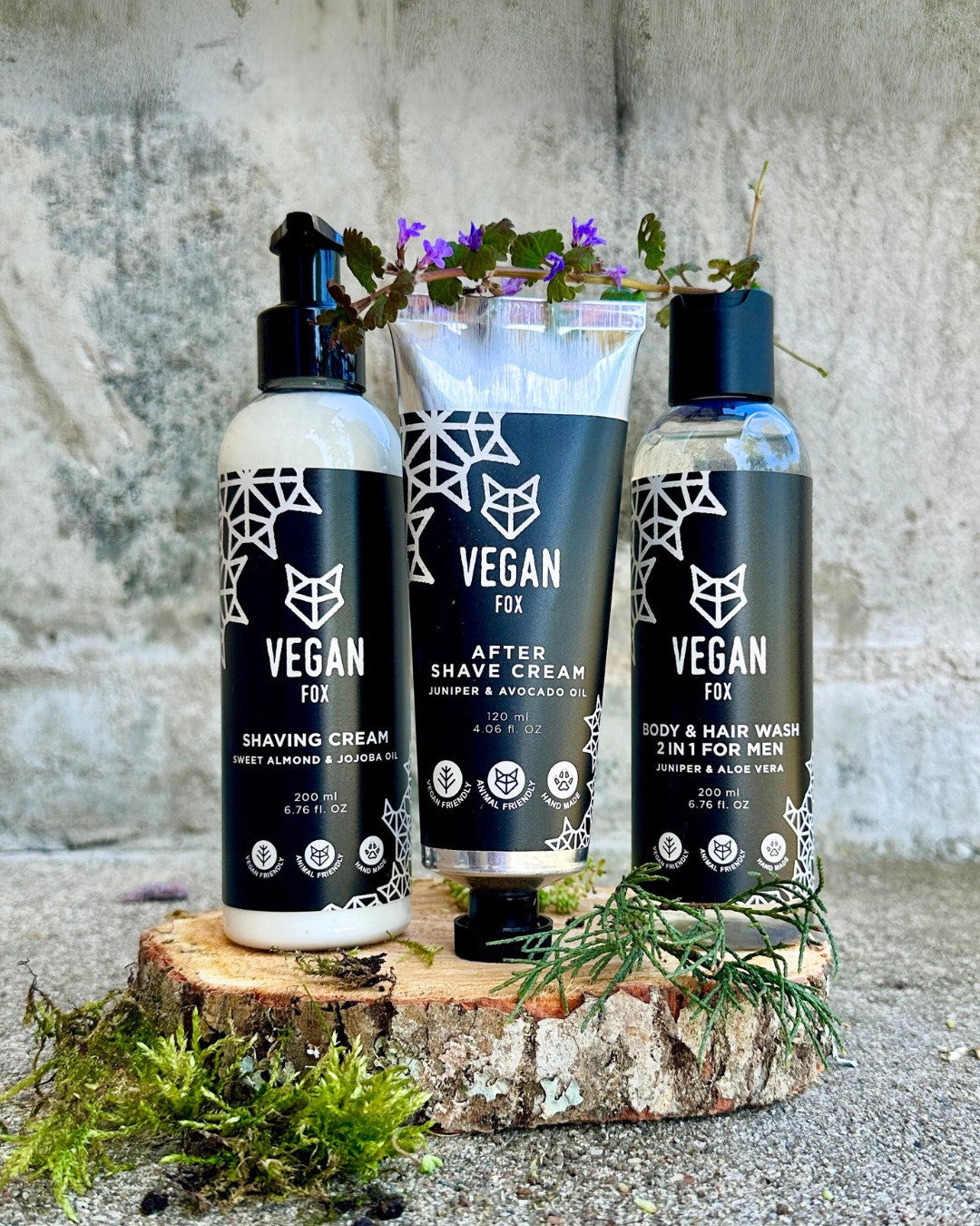 Front of Vegan Fox Body And Face Set For Men sustainable skincare gift set for natural beauty - That Green Store