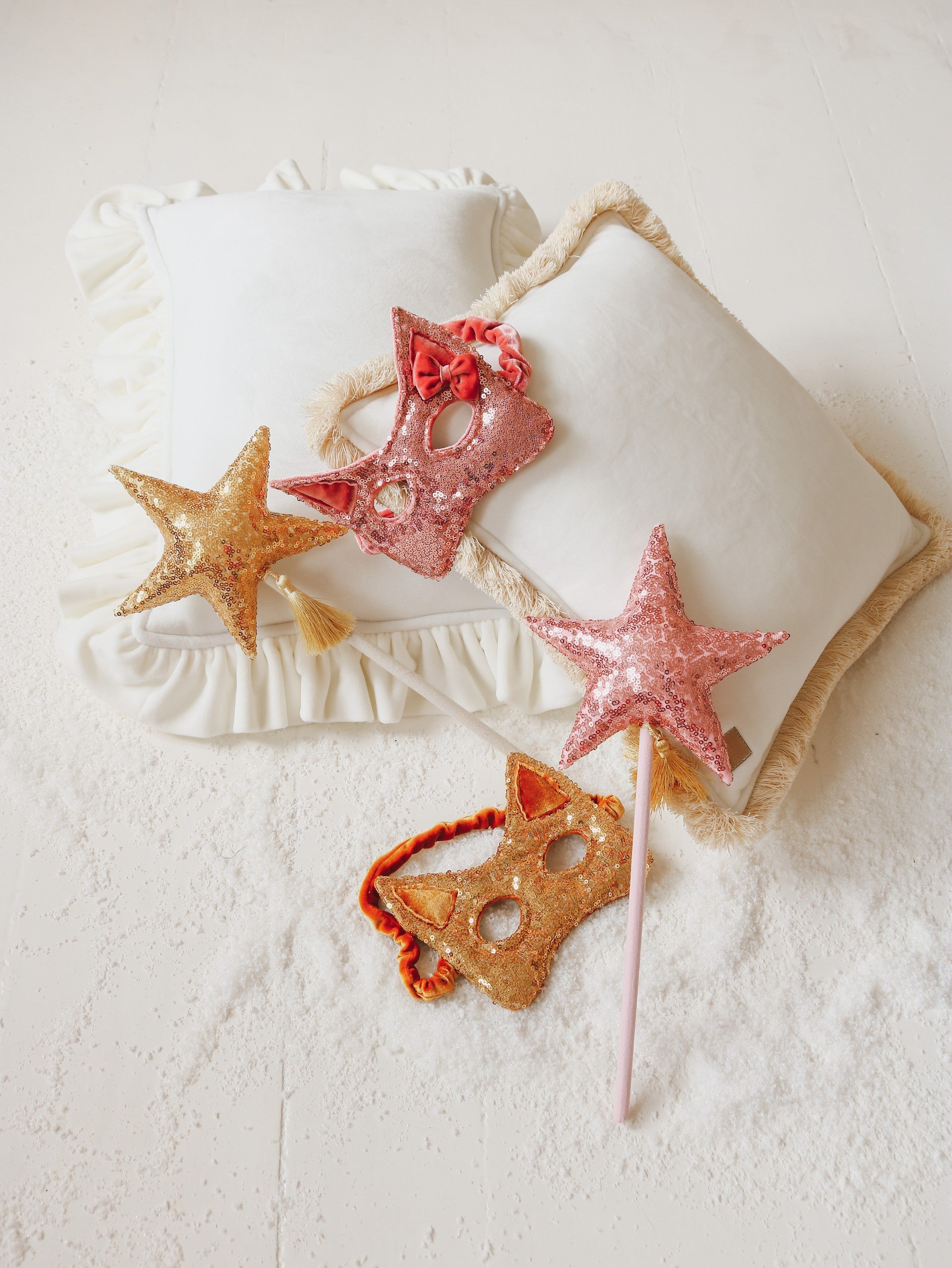 Soft baby-safe velvet lining of the Pink cat costume mask