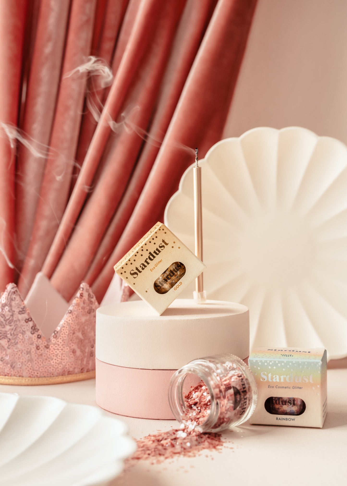 Skin-safe Gold star dust glitter particles - Biodegradable