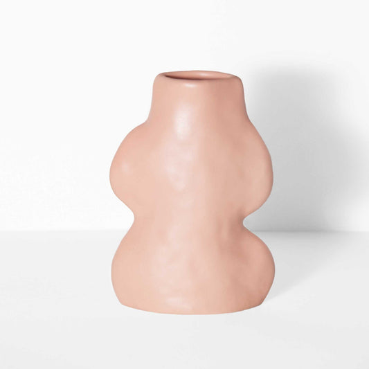Handmade Fluxo ceramic vase in Pink with a unique gradient finish, crafted in Portugal. Contemporary sustainable home decor on That Green Store.