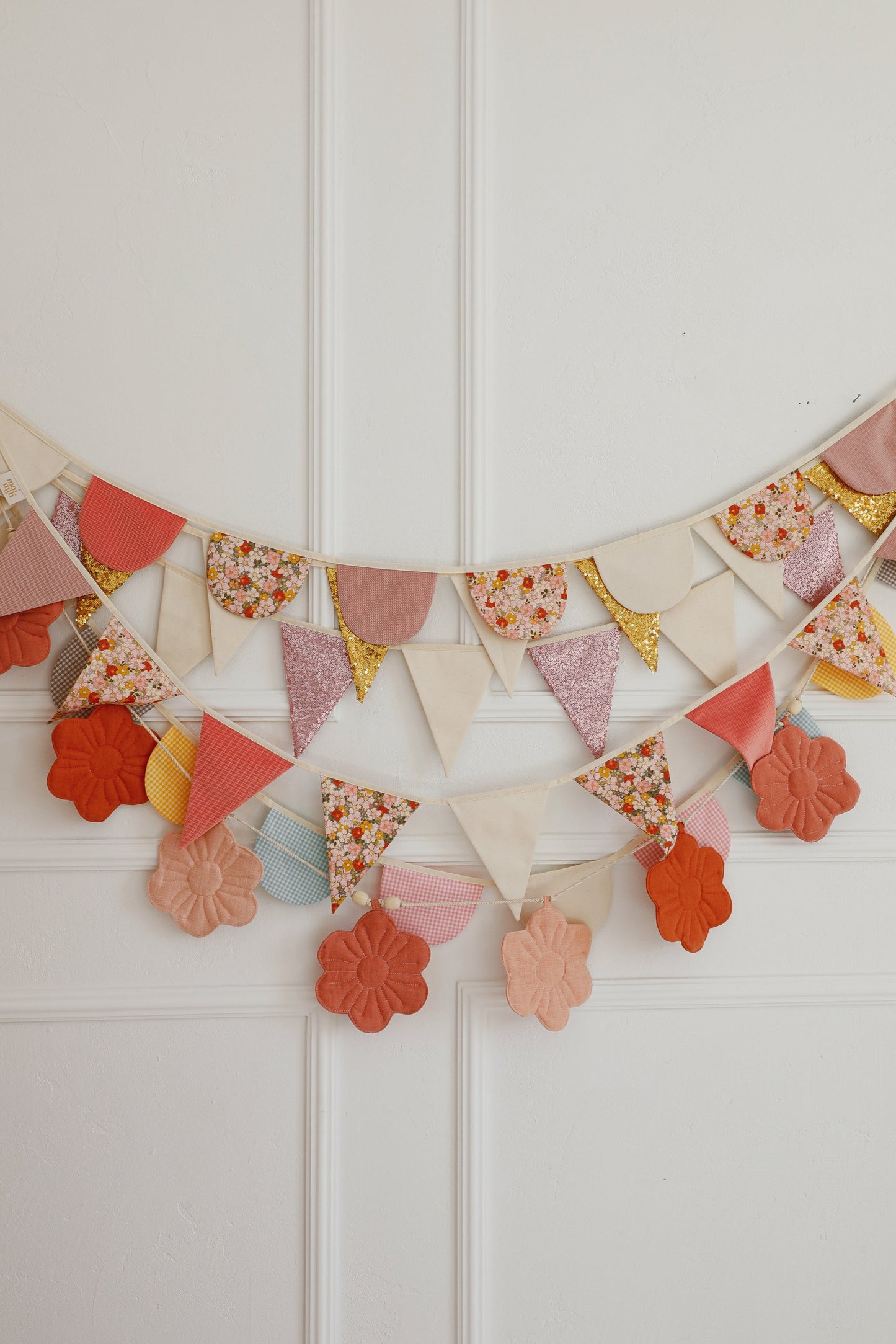 Garland - Birthday In Garden