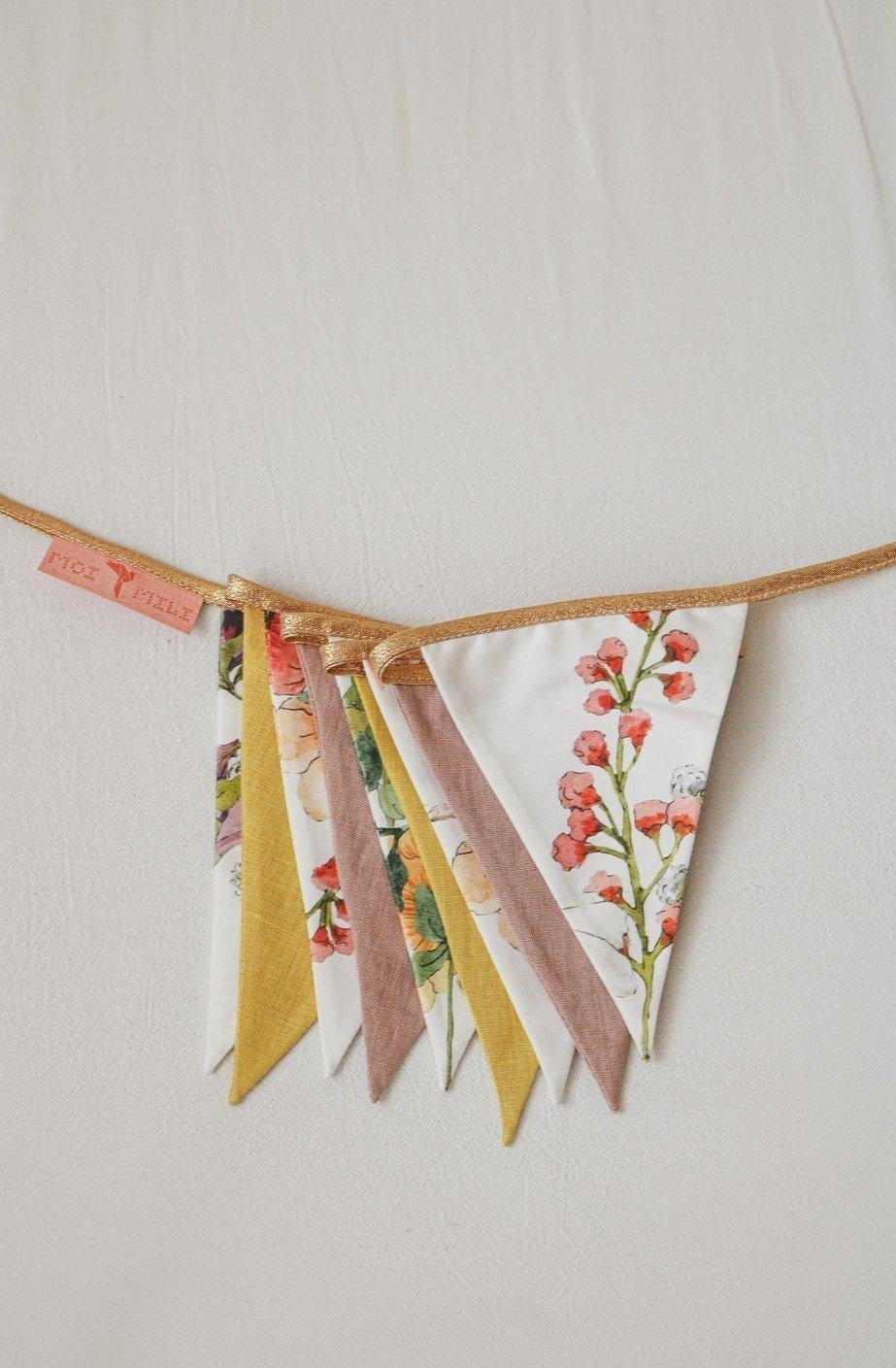 Moi Mili Wildflowers Garland - Floral print linen flags
