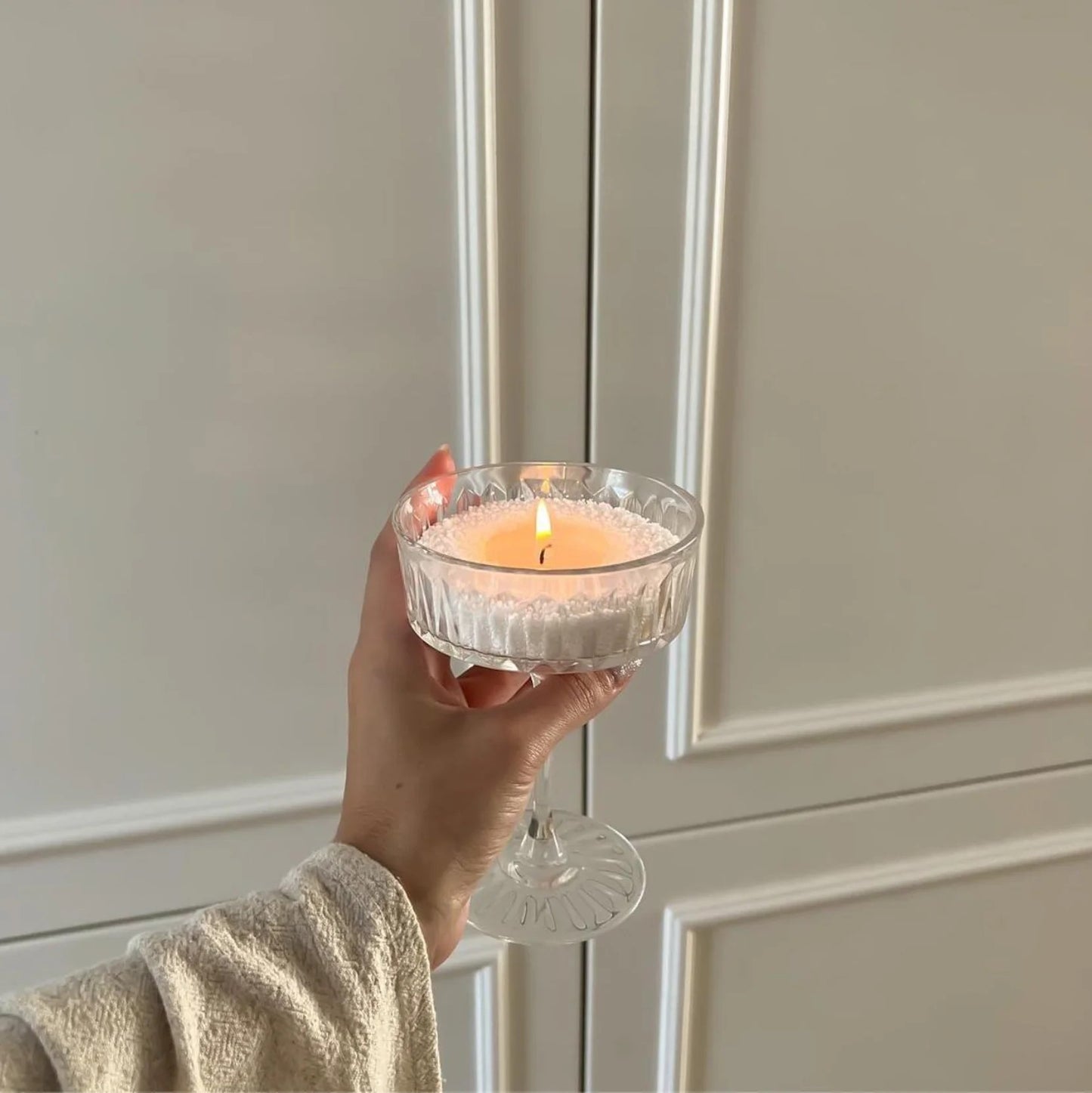 Minimalist colored wax sand for fragrance-free home decor