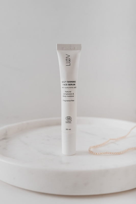 Self-Tanning Face Serum With Hyaluronic Acid, 20ml - Hydrating sun-kissed face drops by LUUV.