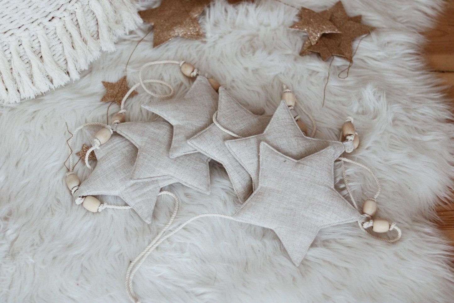 Handmade in Poland: OEKO-TEX certified decorative star garland in warm sand and gold tones